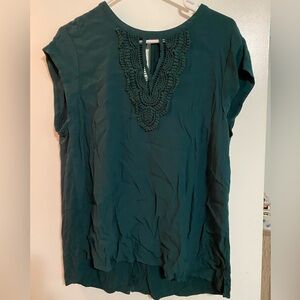 Green lace accent top